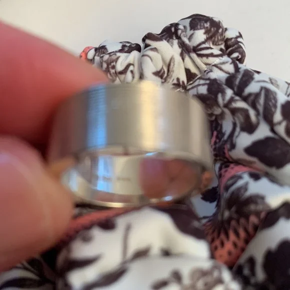 Gucci Silver Ring - Picture 8 of 8